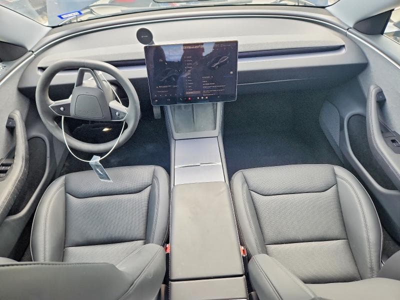 2025 TESLA MODEL 3 8