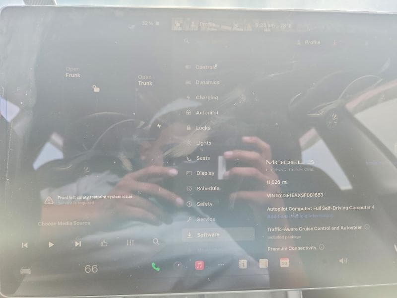 2025 TESLA MODEL 3 9