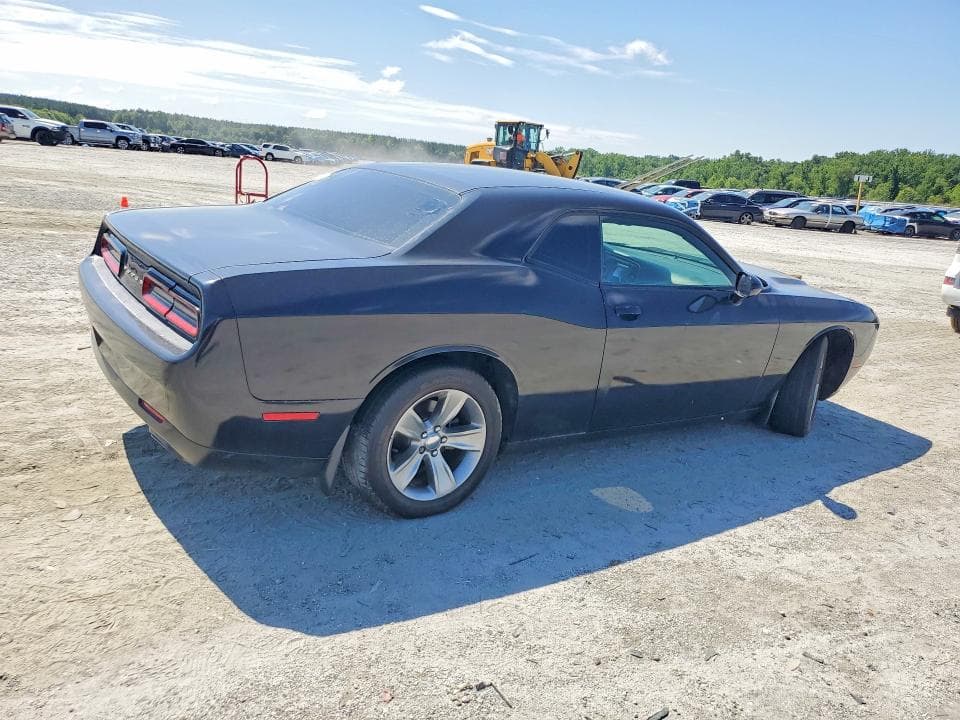 2017 DODGE CHALLENGER SXT 3