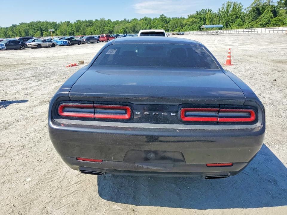 2017 DODGE CHALLENGER SXT 6