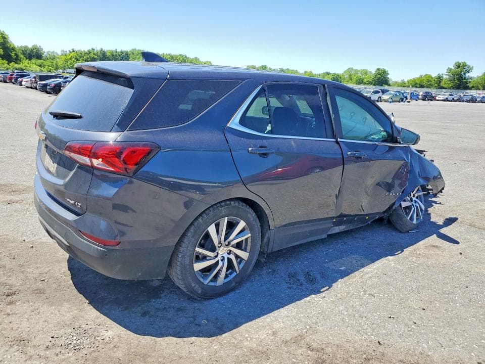 2022 CHEVROLET EQUINOX LT 3
