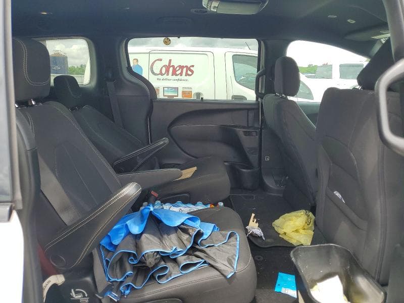 2019 CHRYSLER PACIFICA TOURING PLUS 11