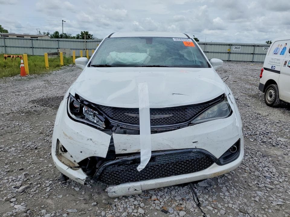 2019 CHRYSLER PACIFICA TOURING PLUS 5