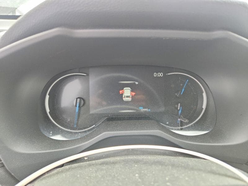 2025 TOYOTA RAV4 HYB 9