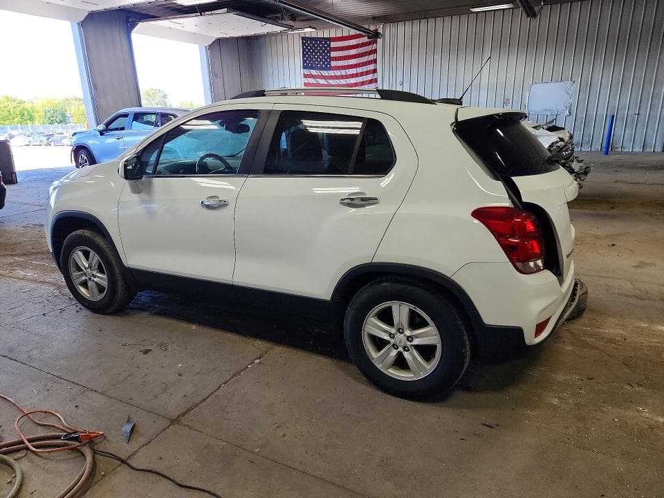 2017 CHEVROLET TRAX 1LT 2