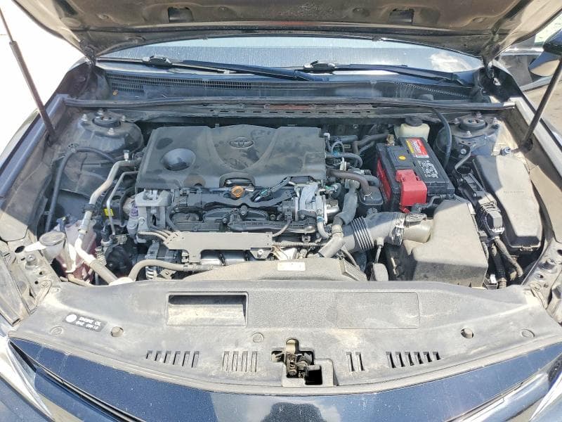 2018 TOYOTA CAMRY LE 11