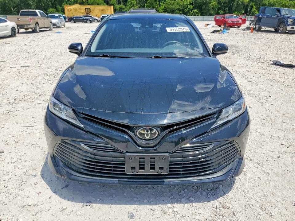 2018 TOYOTA CAMRY LE 5