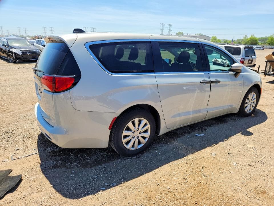 2019 CHRYSLER PACIFICA L 3