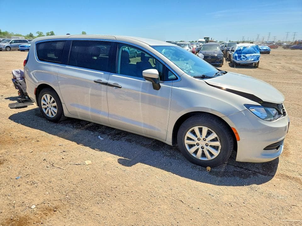 2019 CHRYSLER PACIFICA L 4