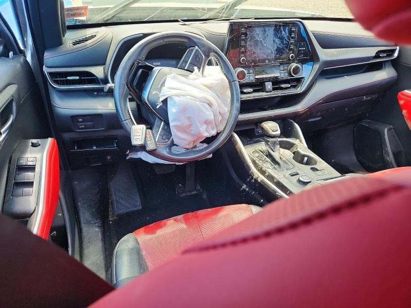 2021 TOYOTA HIGHLANDER XSE XSE 8