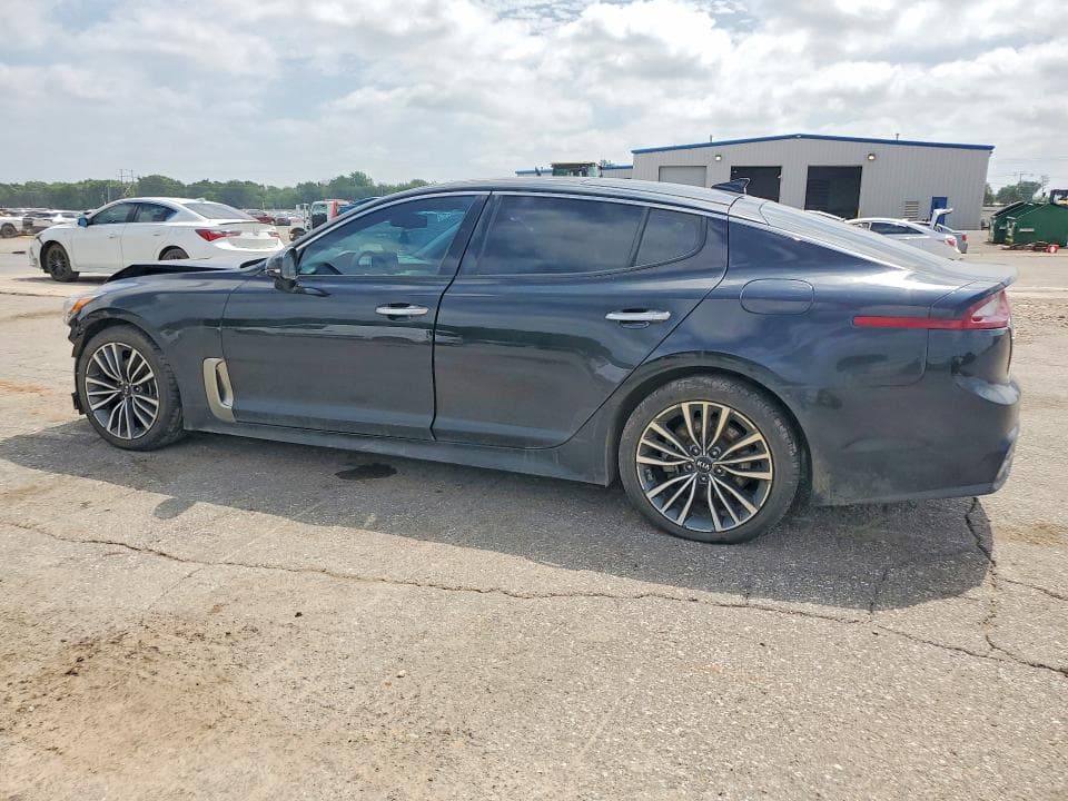2019 KIA STINGER BASE 2