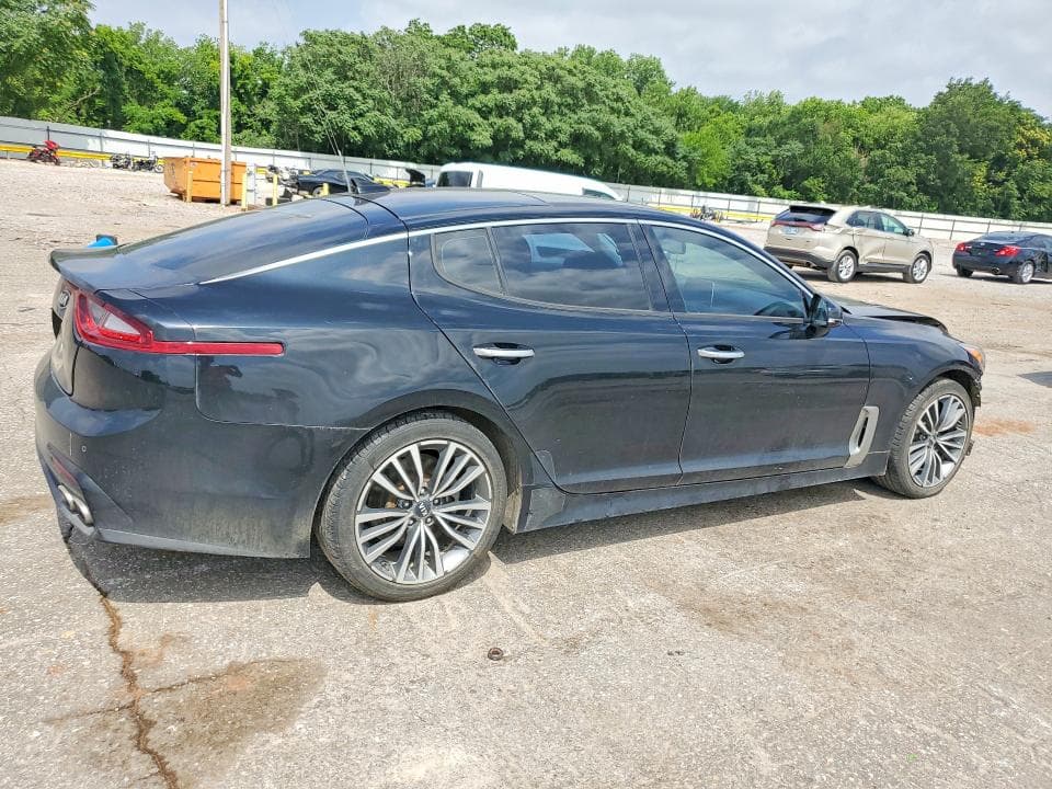 2019 KIA STINGER BASE 3