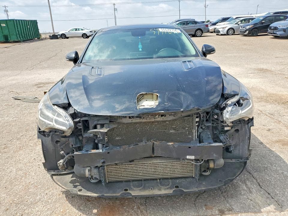 2019 KIA STINGER BASE 5