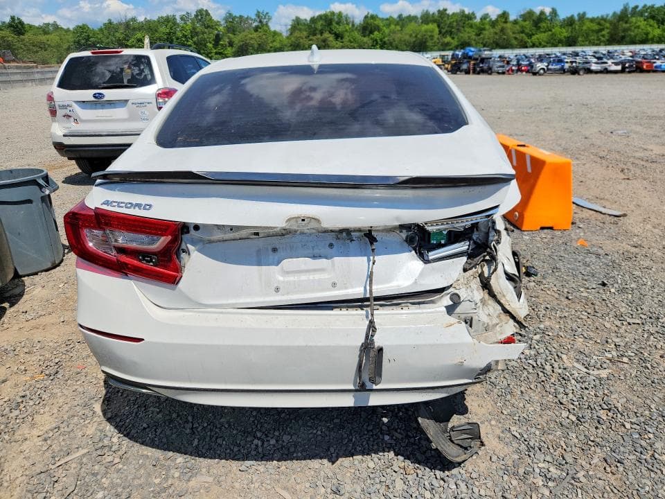 2018 HONDA ACCORD LX 6
