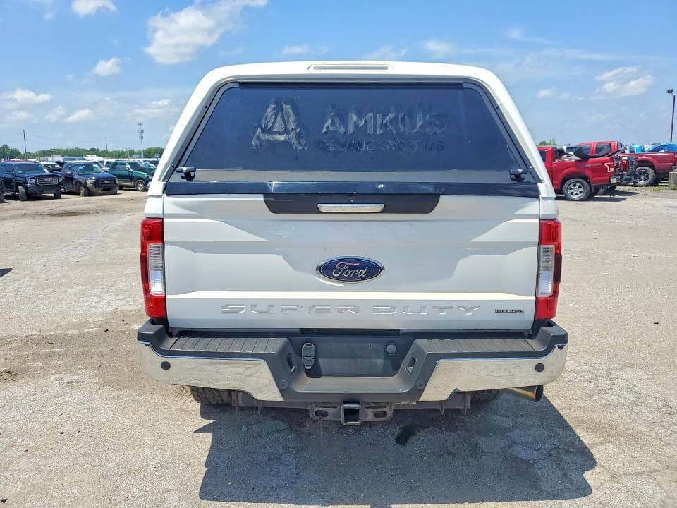 2018 FORD F-250 6