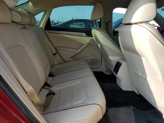 2017 VOLKSWAGEN PASSAT SE SE 10