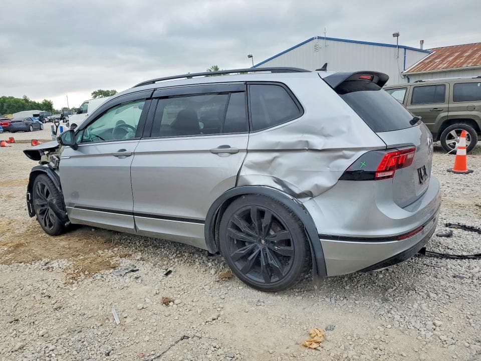 2021 VOLKSWAGEN TIGUAN SE 2