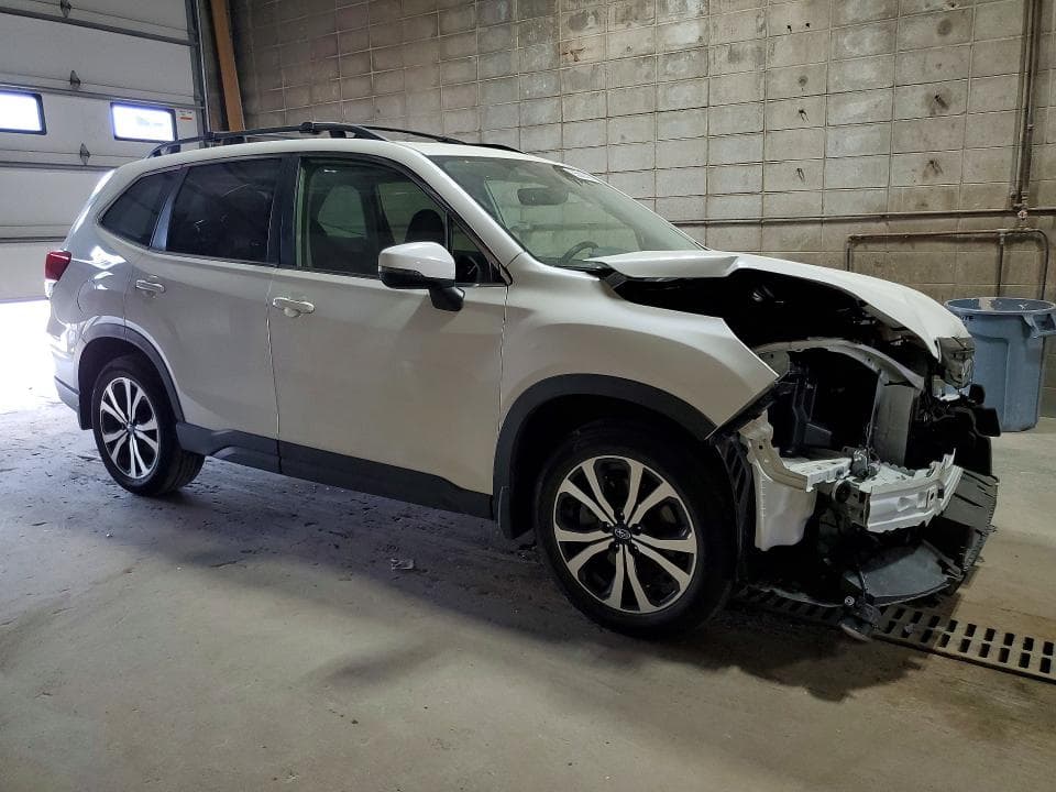 2024 SUBARU FORESTER LIMITED LIMITED 4