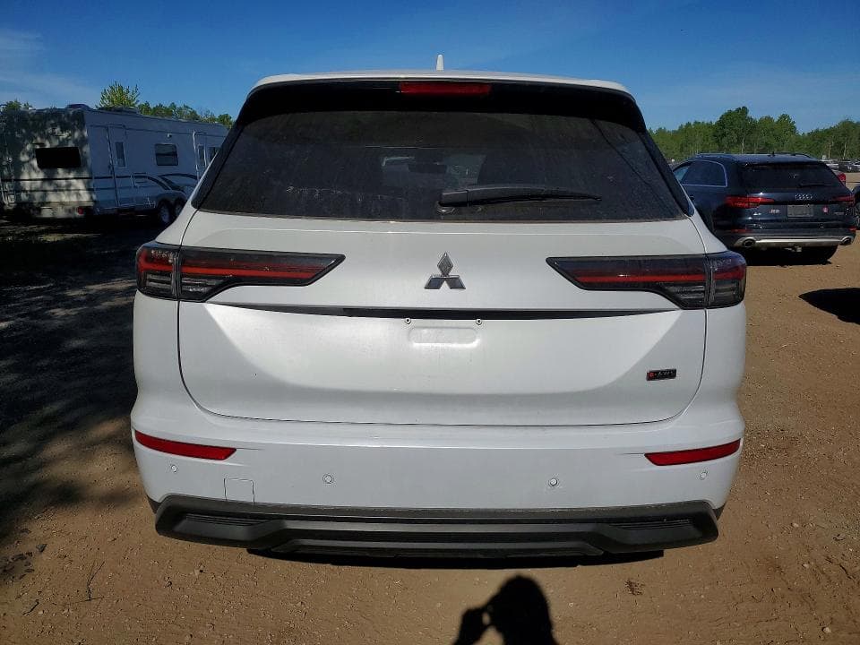 2025 MITSUBISHI OUTLANDER ES 6