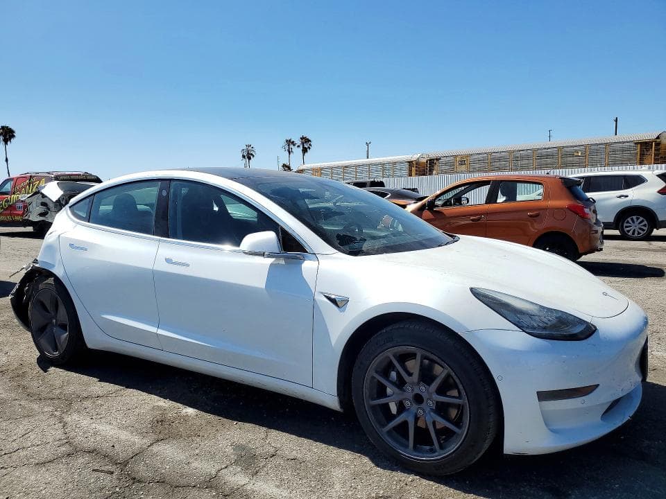 2019 TESLA MODEL 3 4