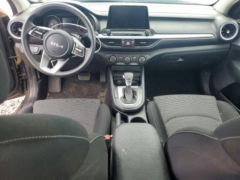 2024 KIA FORTE LXS 8