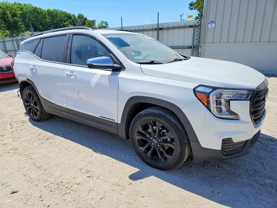 2022 GMC TERRAIN SLE SLE 4