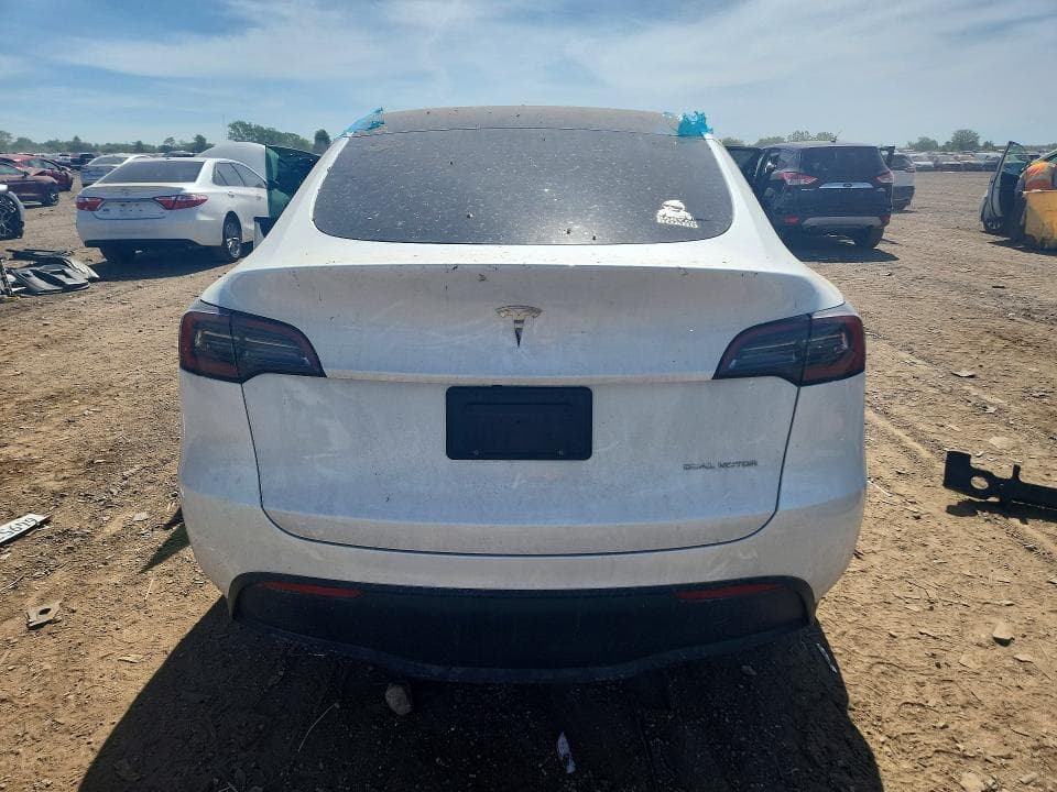2023 TESLA MODEL Y 6