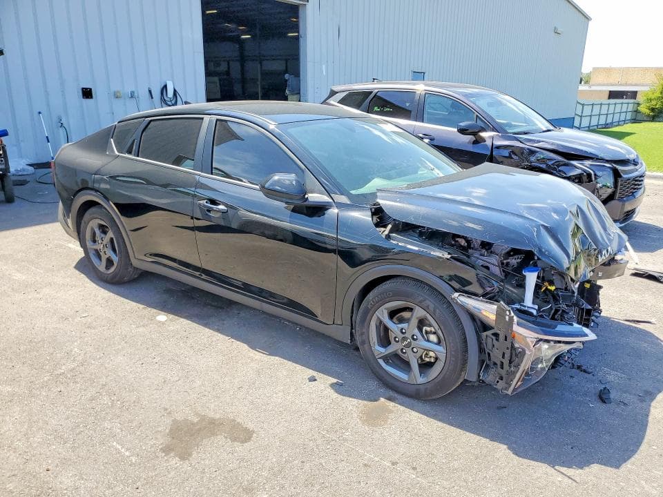 2025 KIA K4 LXS 4