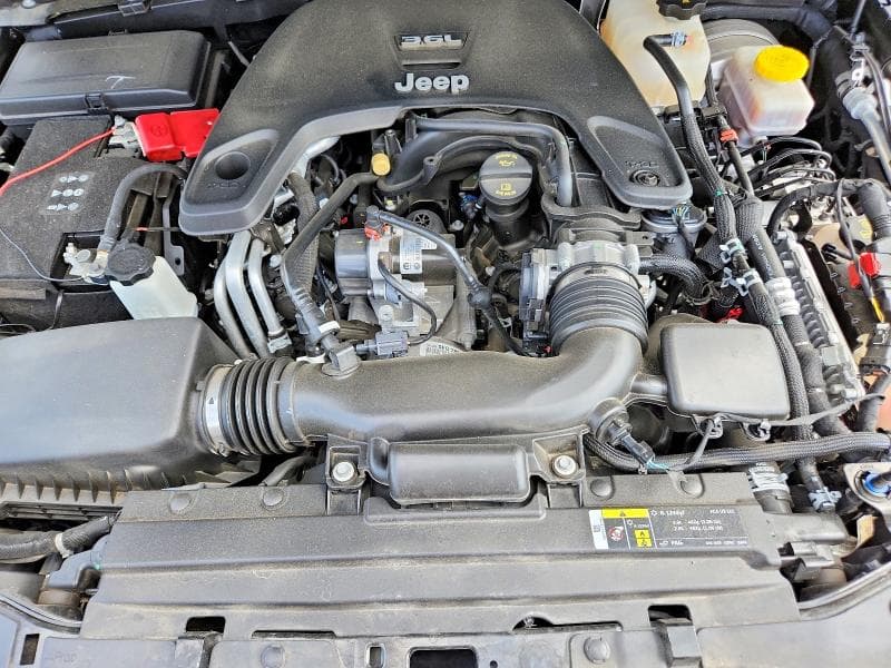 2020 JEEP WRANGLER UNLIMITED SAHARA 11