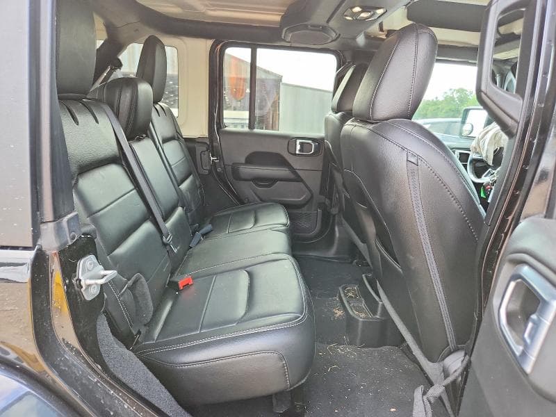 2020 JEEP WRANGLER UNLIMITED SAHARA 10