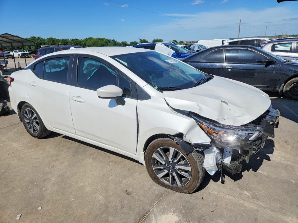2025 NISSAN VERSA SV SV 4