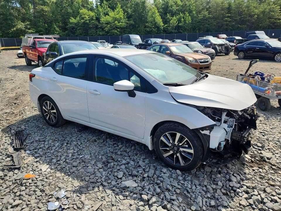 2025 NISSAN VERSA SV SV 4
