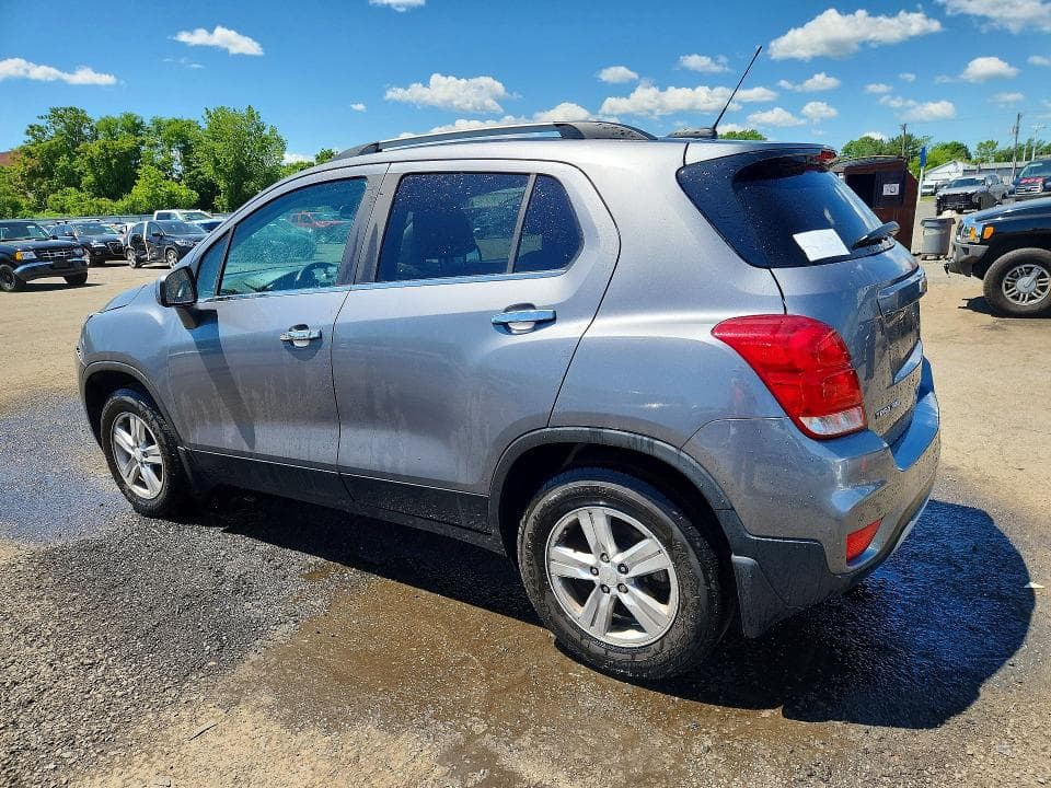 2020 CHEVROLET TRAX 1LT 2