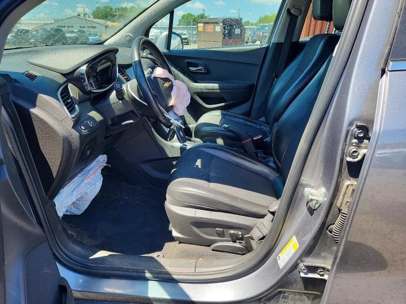 2020 CHEVROLET TRAX 1LT 7