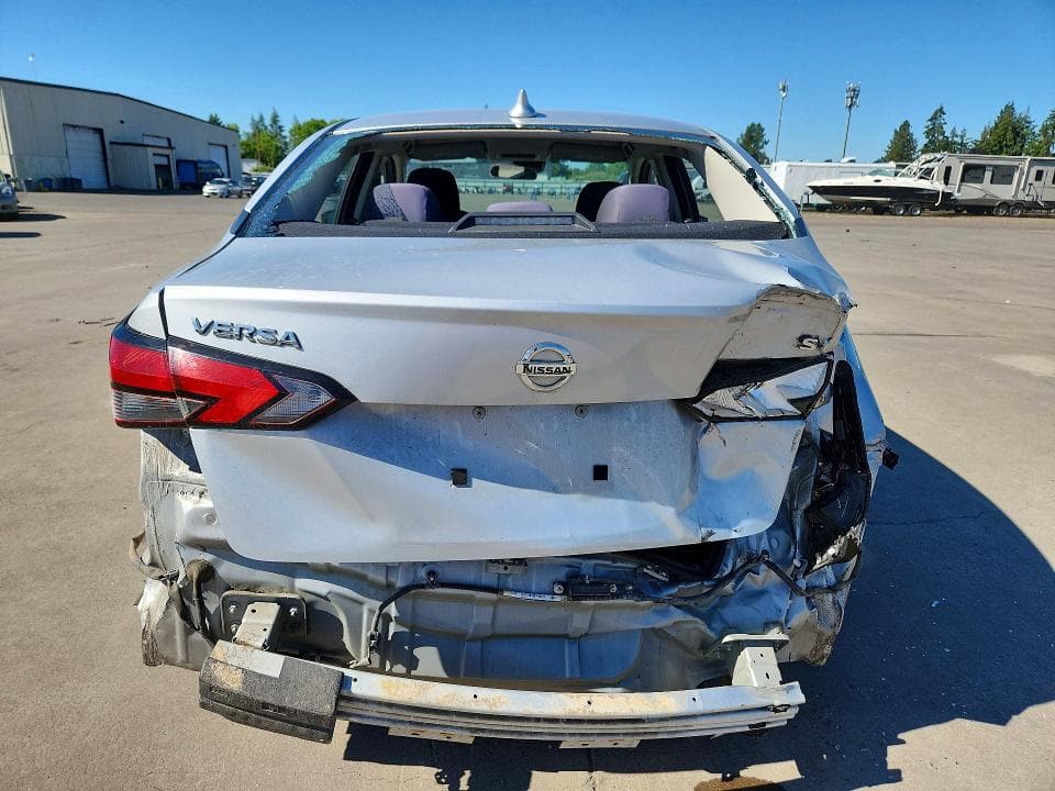 2020 NISSAN VERSA SV SV 6