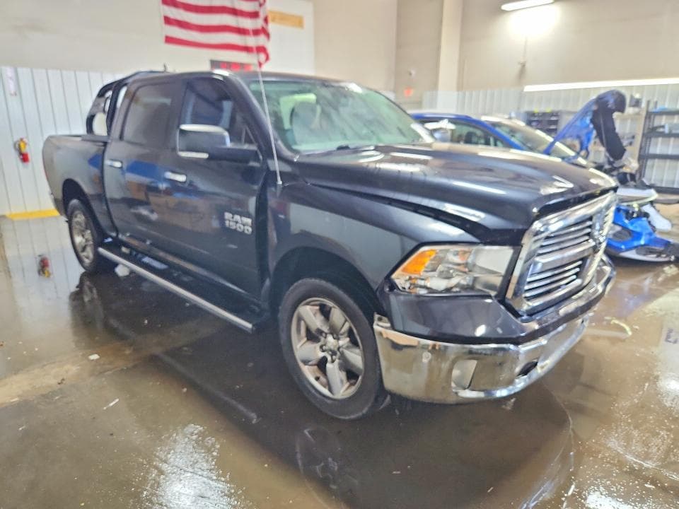 2017 RAM 1500 SLT 4