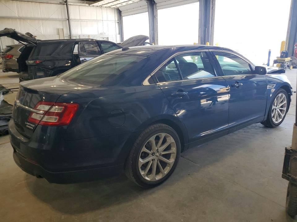 2017 FORD TAURUS LIMITED 3
