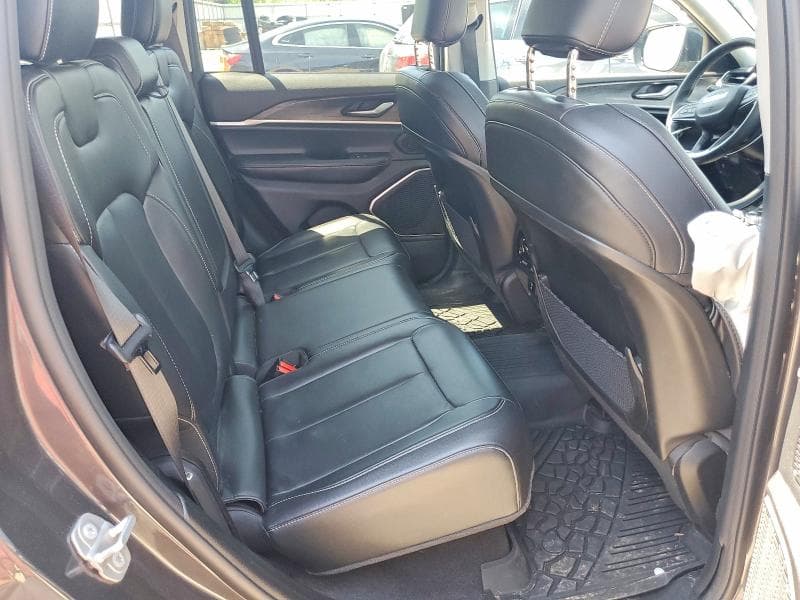 2022 JEEP GRAND CHEROKEE LIMITED 11