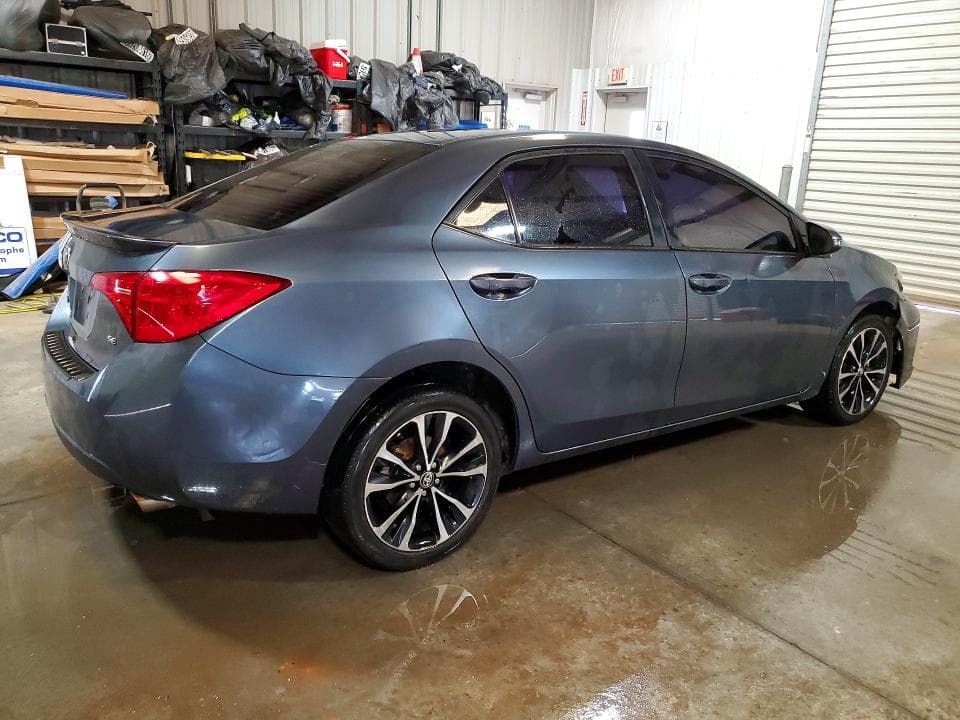 2019 TOYOTA COROLLA SE 3
