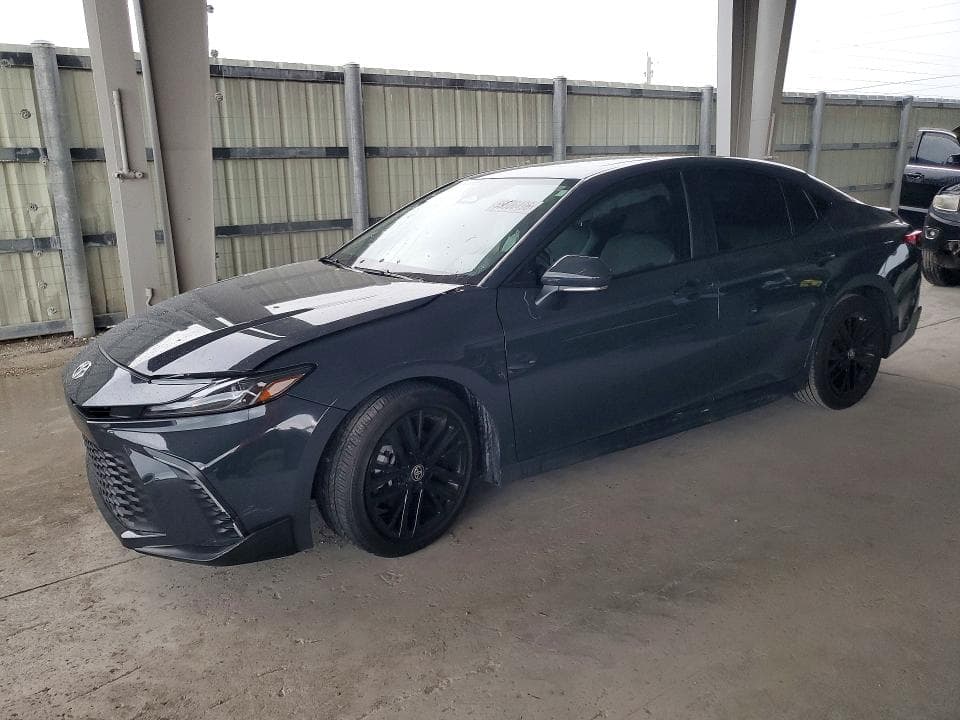 2025 TOYOTA CAMRY SE - 1