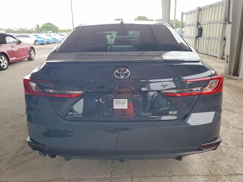 2025 TOYOTA CAMRY SE 6