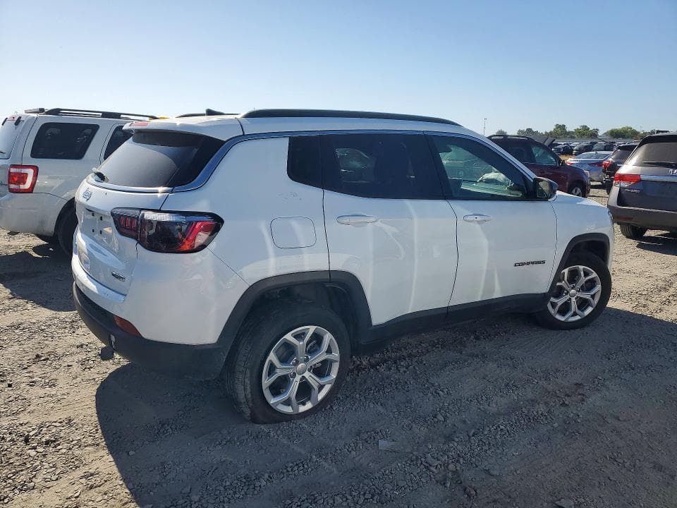 2024 JEEP COMPASS LATITUDE 3