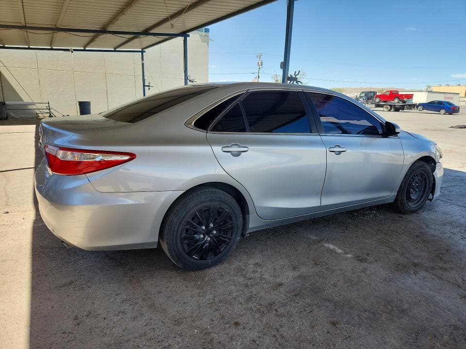 2017 TOYOTA CAMRY LE 3