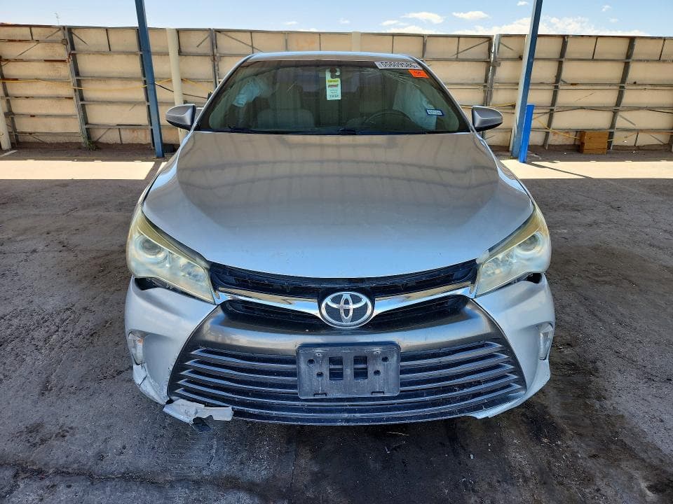 2017 TOYOTA CAMRY LE 5