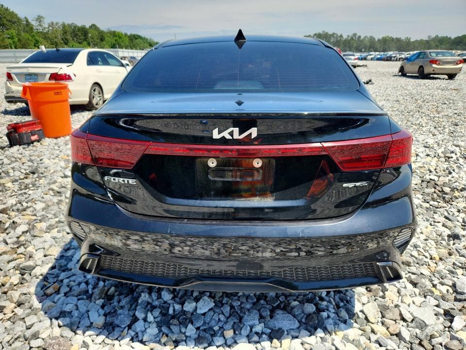 2024 KIA FORTE GT LINE 6