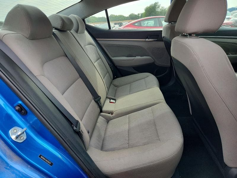 2018 HYUNDAI ELANTRA SEL 10