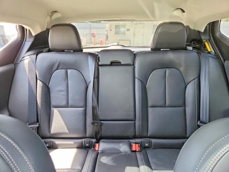 2025 VOLVO XC40 ULTRA 10