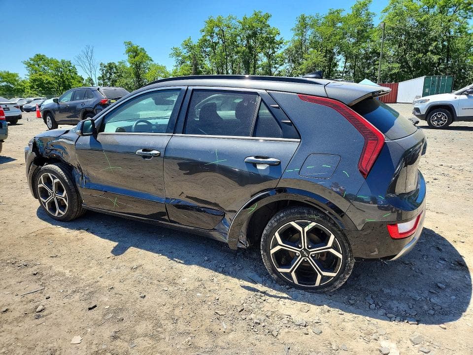 2023 KIA NIRO EX 2