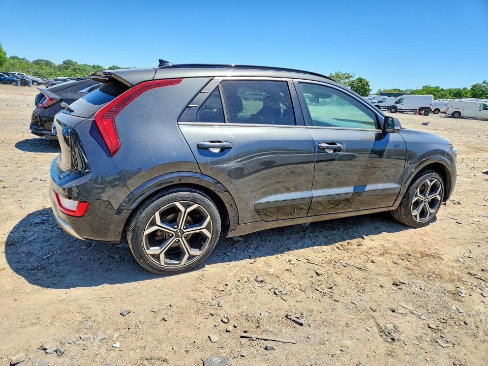 2023 KIA NIRO EX 3