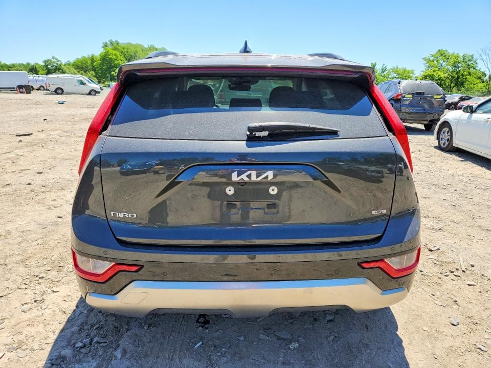2023 KIA NIRO EX 6